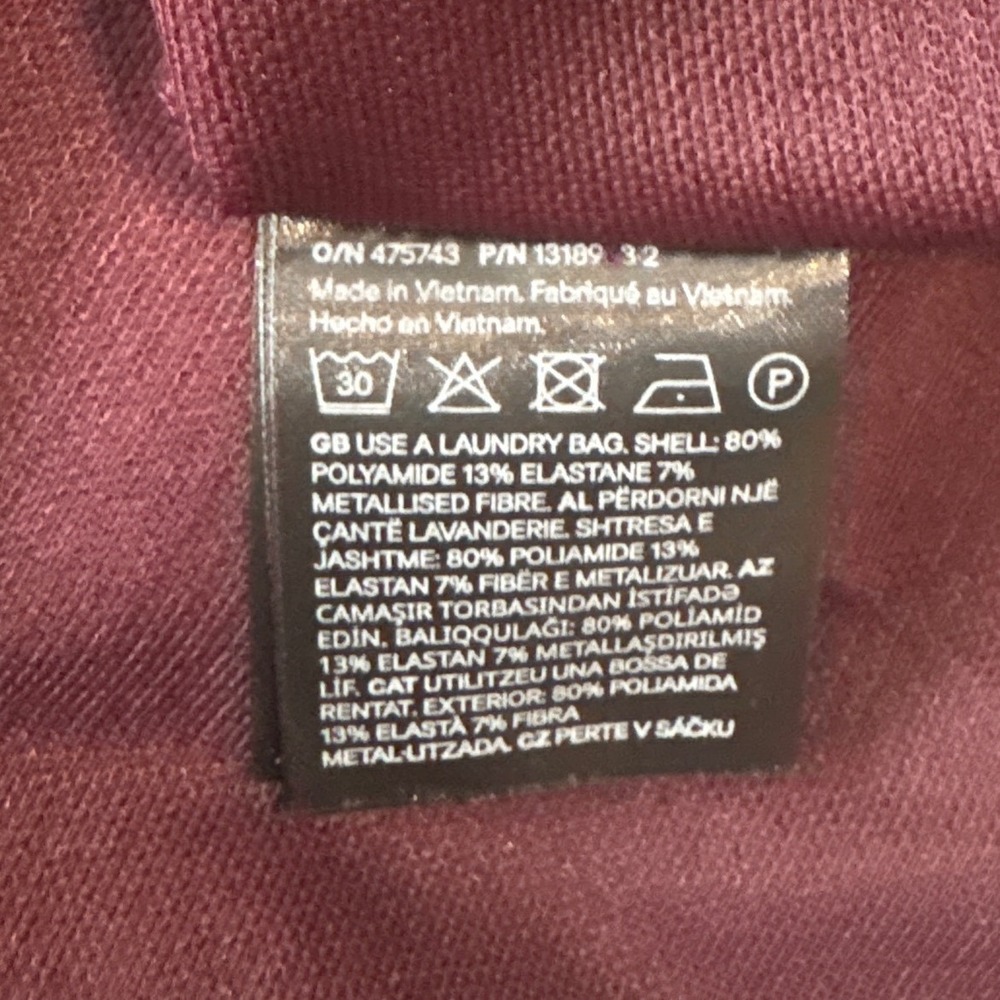 H&M Women Burgundy Purple Shimmer Twist Front Long Sleeve V-Neck Top Size M NWT - Picture 6 of 7